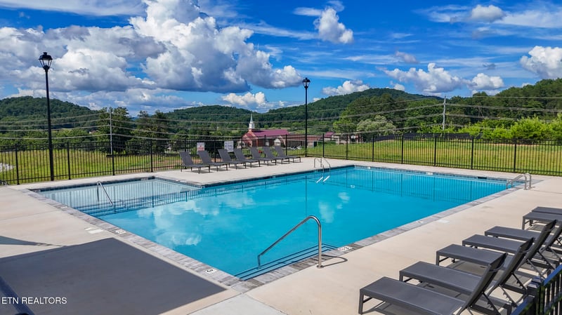 8809 Chapman Trace Way, Knoxville, TN 37920