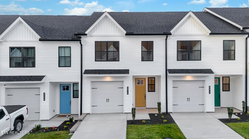 8810 Chapman Trace Way, Knoxville, TN 37920