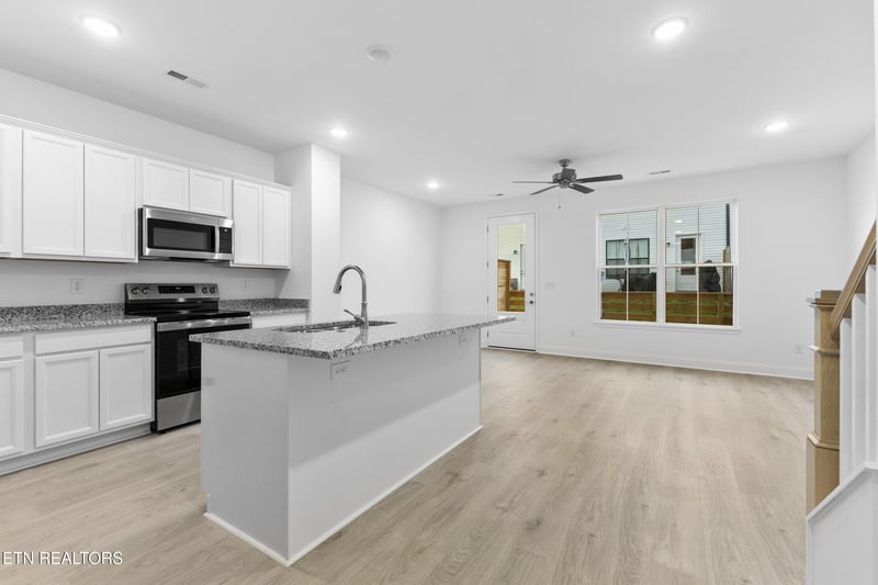 8810 Chapman Trace Way, Knoxville, TN 37920