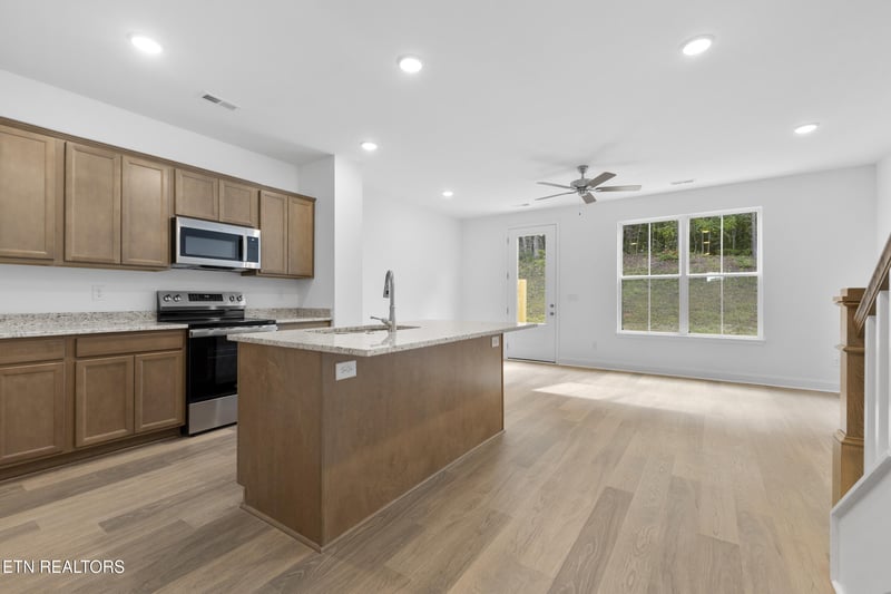 8811 Chapman Trace Way, Knoxville, TN 37920