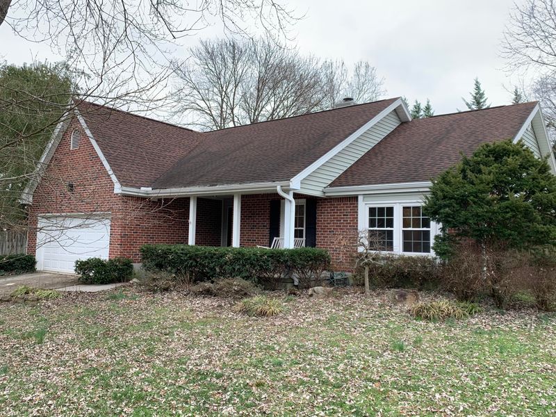 8812 Nubbin Ridge Rd, Knoxville, TN 37923