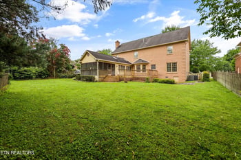 882 Hansmore Pl, Knoxville, TN 37919