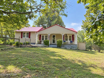 8820 Trout Rd, Mascot, TN 37806