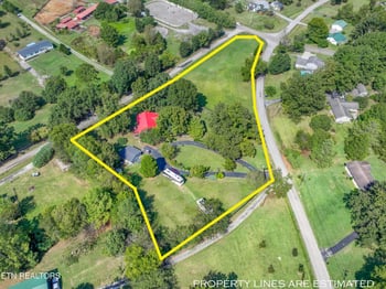 8820 Trout Rd, Mascot, TN 37806