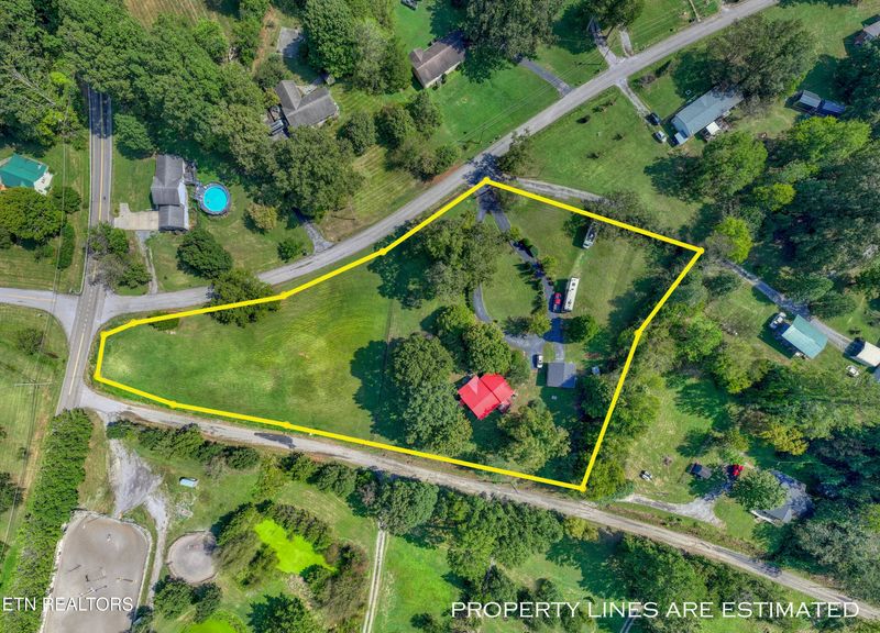 8820 Trout Rd, Mascot, TN 37806
