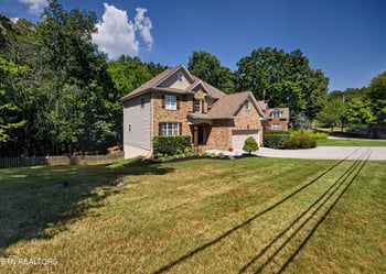 8821 Nubbin Ridge Rd, Knoxville, TN 37923