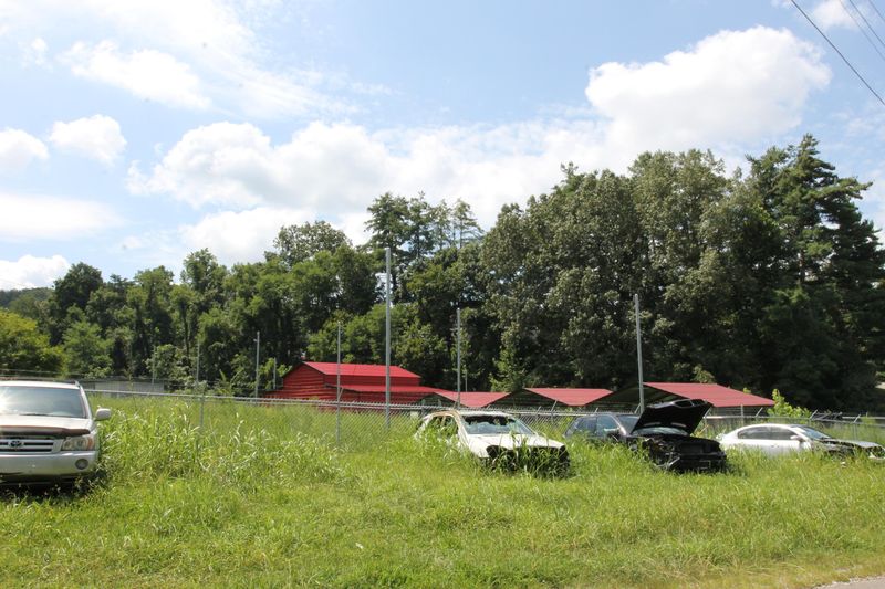 8822 Valgro Rd, Knoxville, TN 37920