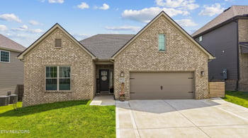 8822 Yellow Aster Rd, Knoxville, TN 37931