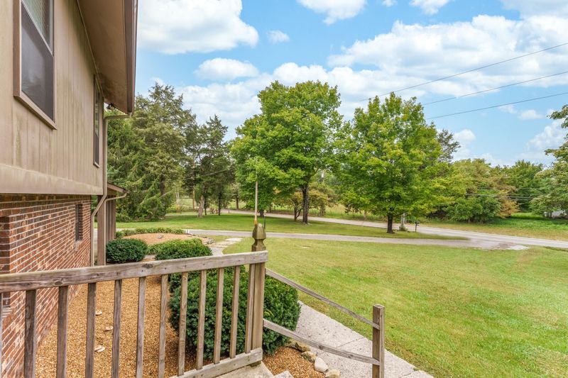 8824 E Emory Rd, Corryton, TN 37721