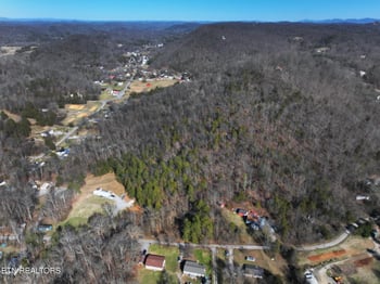 8824 Hankins Ln, Powell, TN 37849