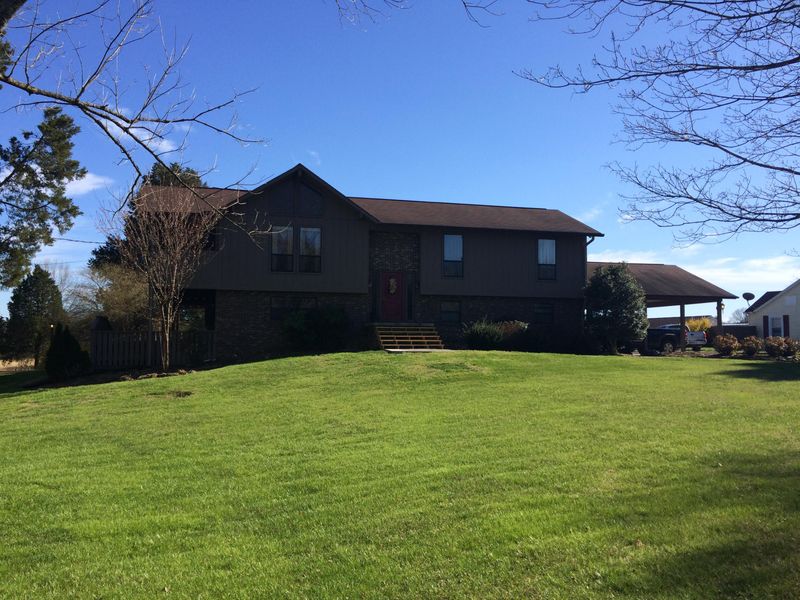 8824 NE Emory Rd, Corryton, TN 37721