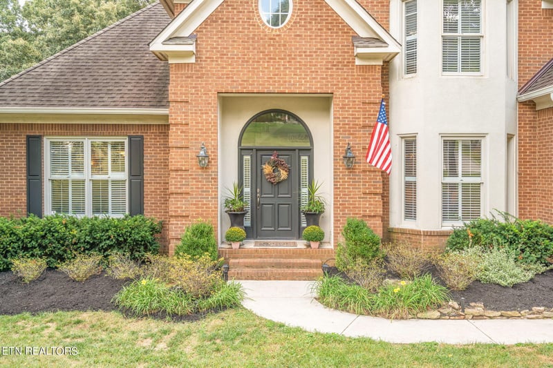 8828 Rosemont Blvd, Knoxville, TN 37923