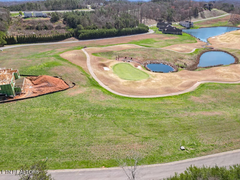 883 Navigator Dr, Lenoir City, TN 37772