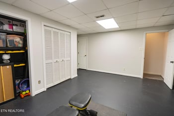 8833 Ashton Ct, Knoxville, TN 37923
