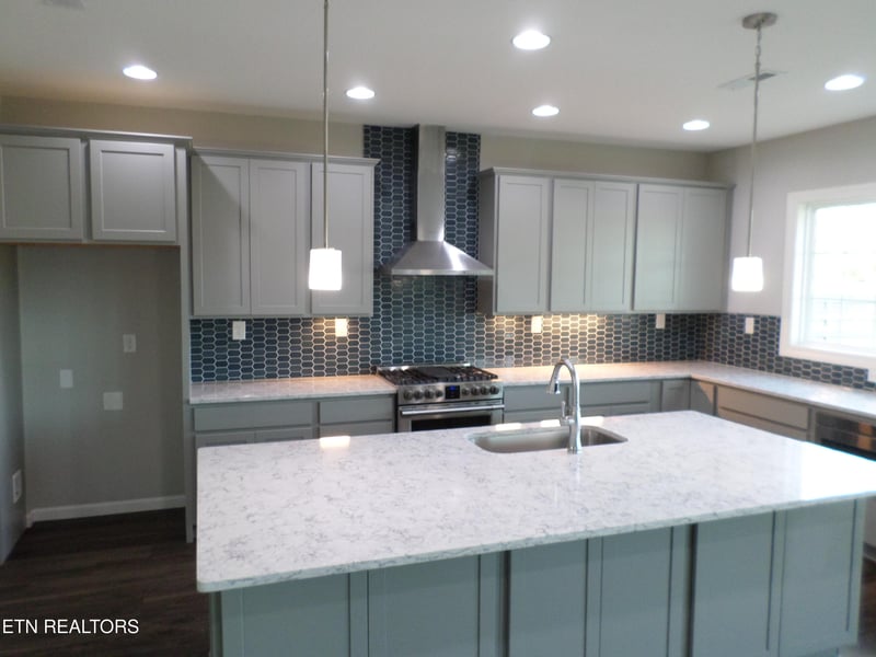 8834 Yellow Aster Rd, Knoxville, TN 37931