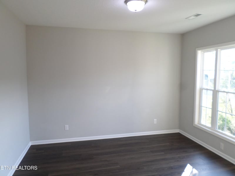 8834 Yellow Aster Rd, Knoxville, TN 37931