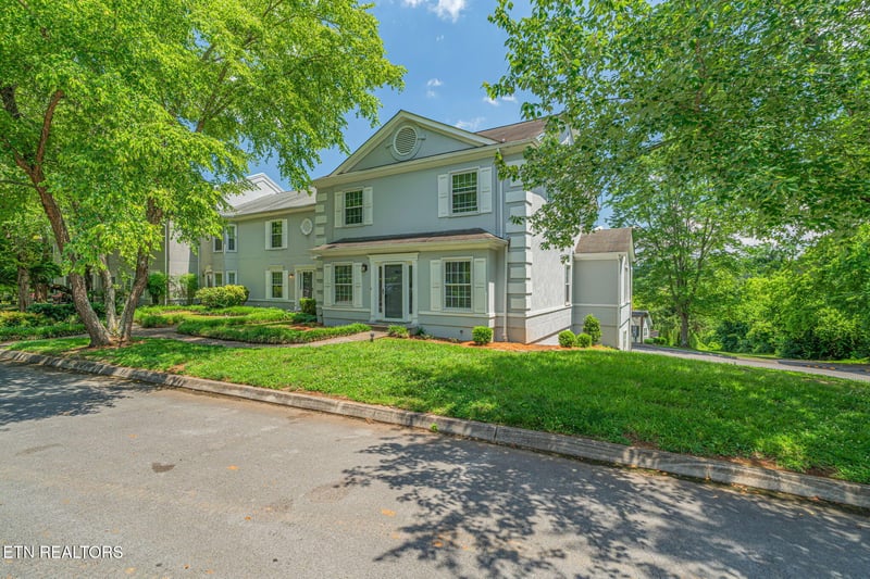 8839 Ashton Ct, Knoxville, TN 37923