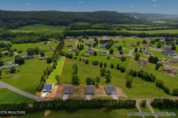 884 Old Highway 68, Sweetwater, TN 37874