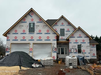 8842 Dancing Bear Ln, Knoxville, TN 37923