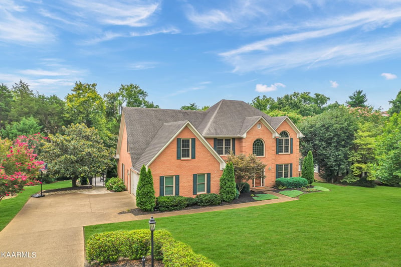 8844 Rosemont Blvd, Knoxville, TN 37923