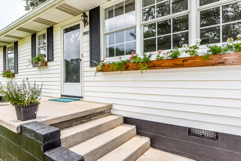 885 Cedar Street St, Alcoa, TN 37701
