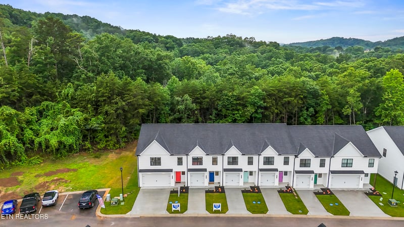 8851 Chapman Trace Way, Knoxville, TN 37920