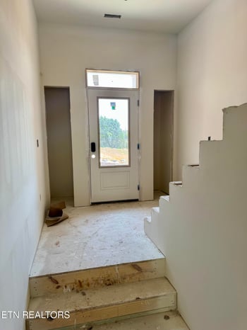 8861 Dancing Bear Ln, Knoxville, TN 37923
