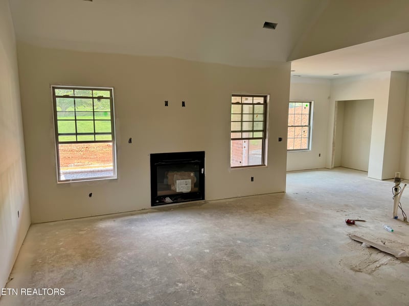 8861 Dancing Bear Ln, Knoxville, TN 37923