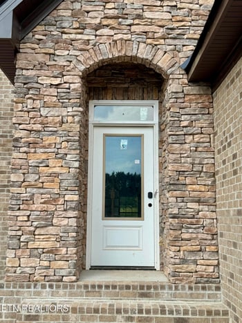 8861 Dancing Bear Ln, Knoxville, TN 37923