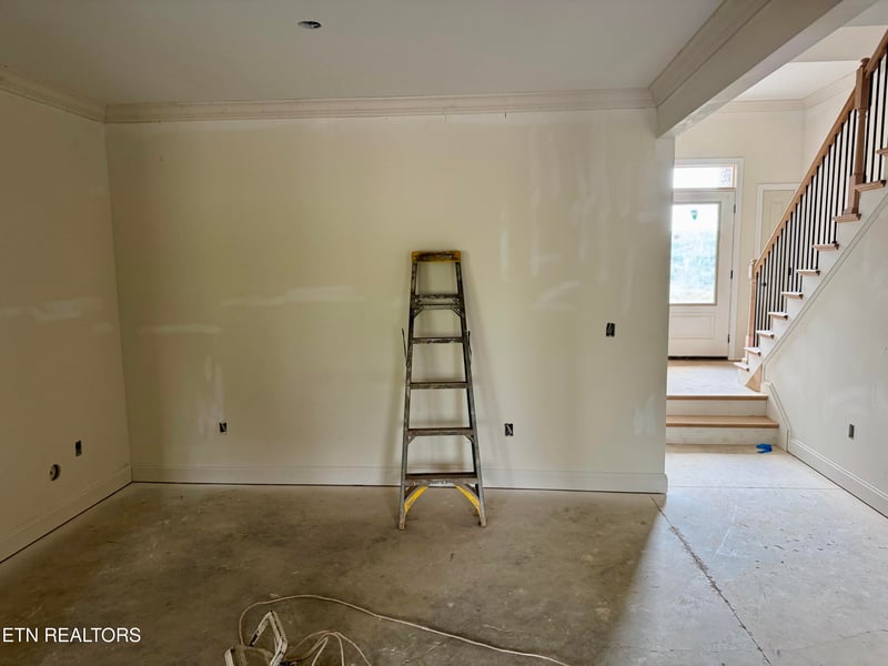 8861 Dancing Bear Ln, Knoxville, TN 37923