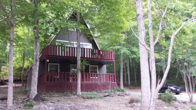 890 Flat Hollow Marina Rd, Speedwell, TN 37870