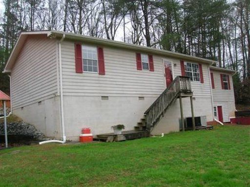 8900 Ellis, Powell, TN 37849