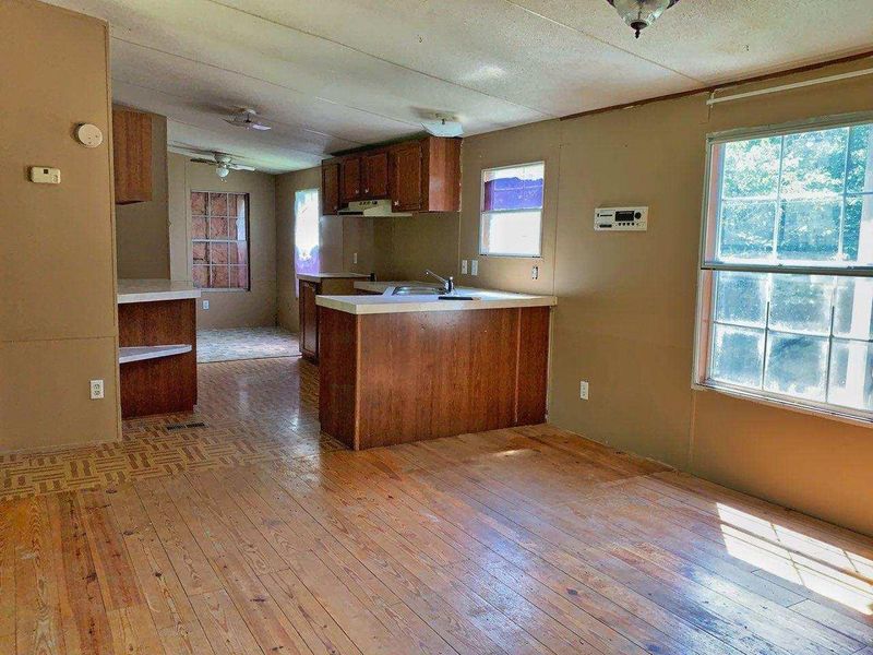 891 Dry Creek Rd, Tellico Plains, TN 37385