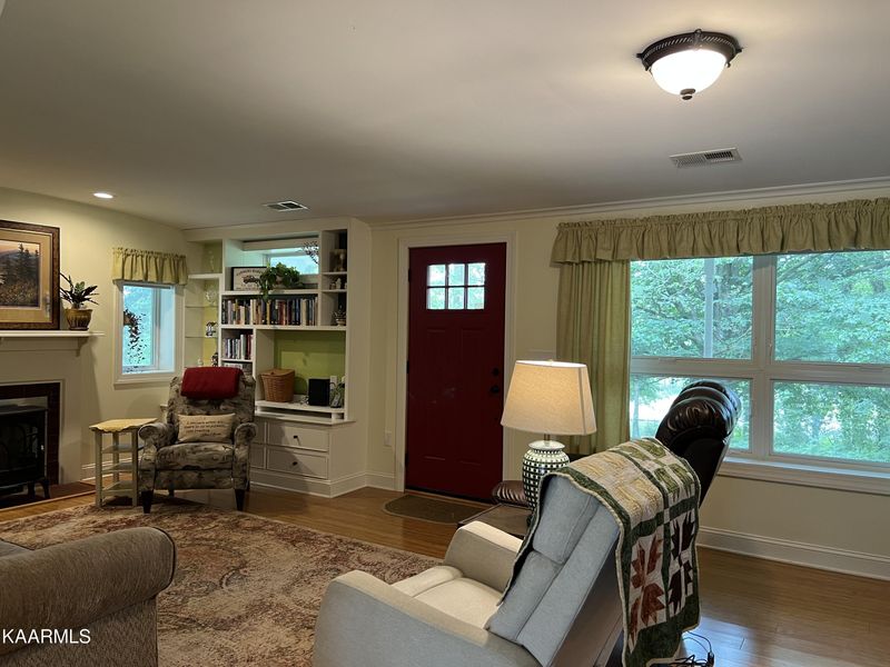 891 N Wright Rd, Alcoa, TN 37701
