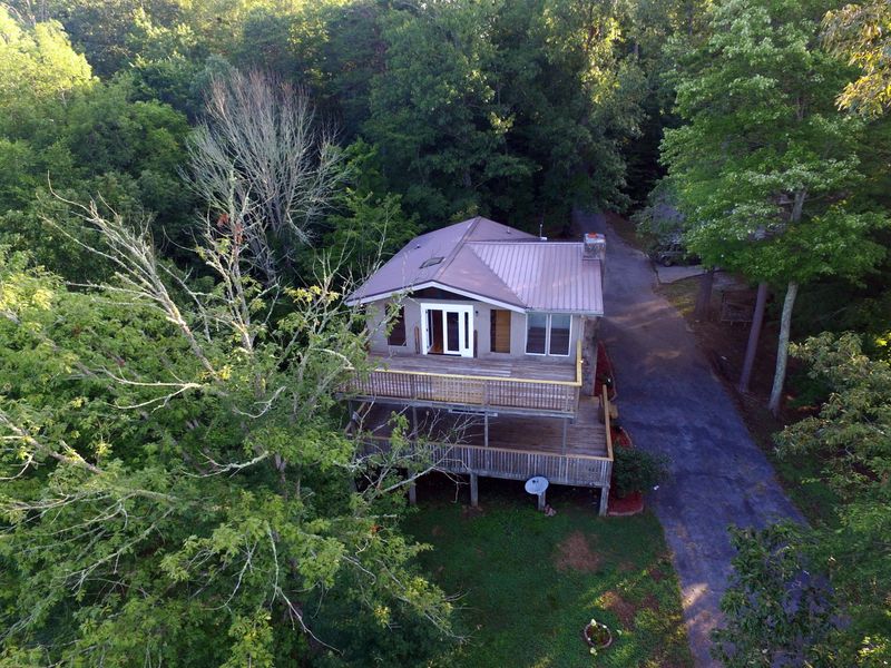 891 Pleasure Rd, Sevierville, TN 37876