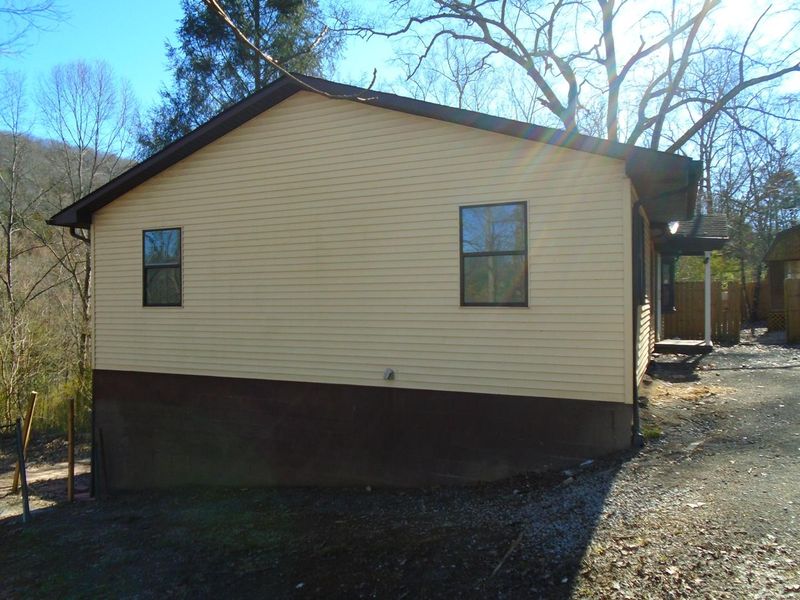 8912 Childress Rd, Powell, TN 37849