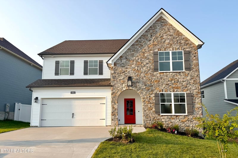 8914 Queensdale Ln, Knoxville, TN 37924