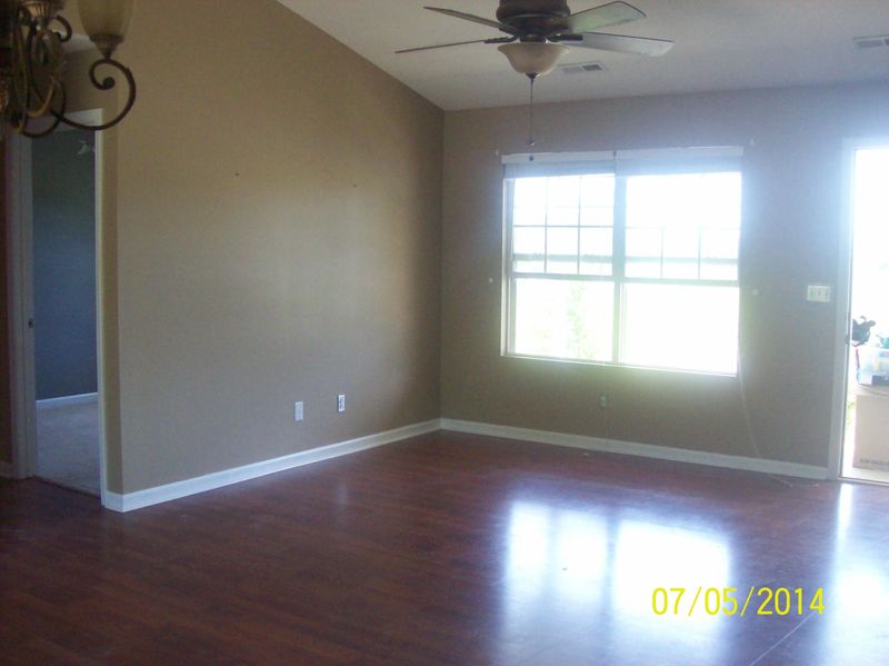 8915 John David Dr, Mascot, TN 37806