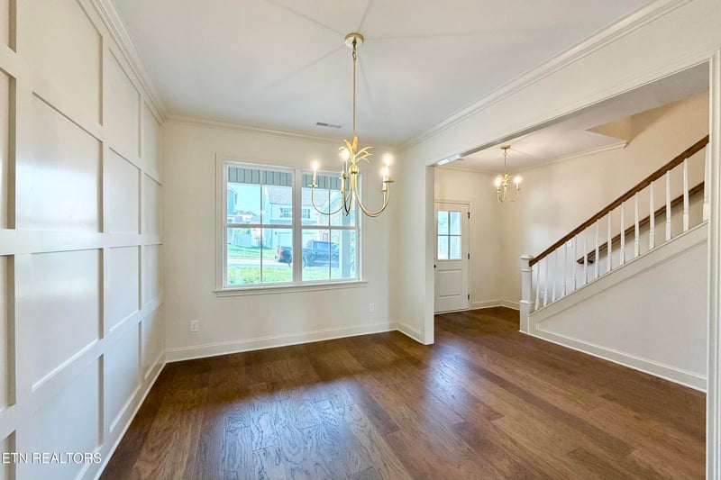 8915 Queensdale Ln, Knoxville, TN 37924