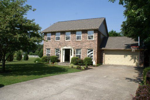 8917 Mill Rn, Knoxville, TN 37922