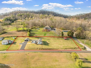 8917 Millertown Pike, Mascot, TN 37806