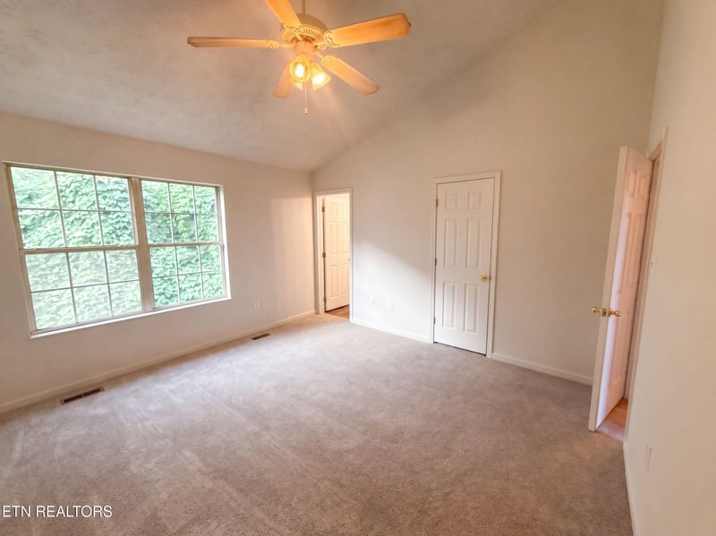 8917 Natures Pond Way, Knoxville, TN 37923