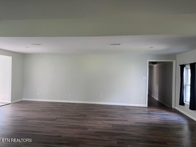 8917 Three Points Rd, Mascot, TN 37806