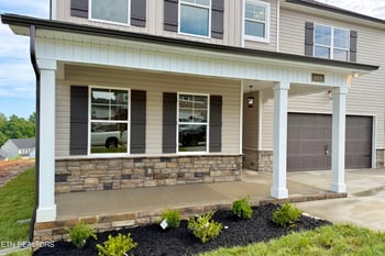 8919 Queensdale Ln, Knoxville, TN 37924