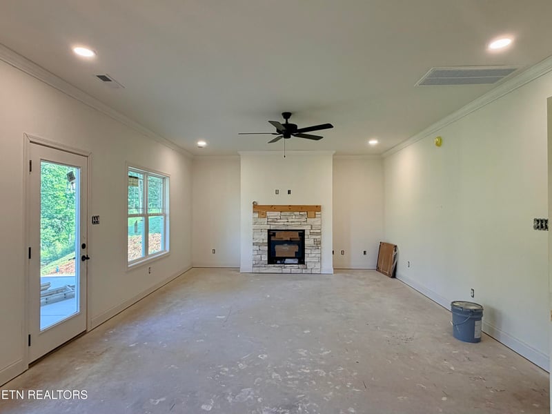 8919 Twisted Willow Ln, Knoxville, TN 37931