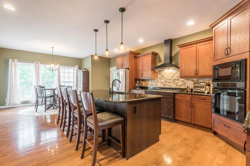 892 Clax Gap Rd, Harriman, TN 37748
