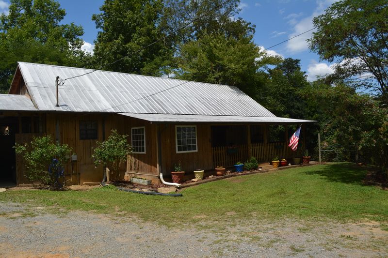892 Haney Rd, Sevierville, TN 37876