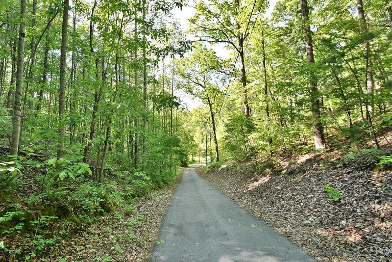 8920 Jett Rd, Knoxville, TN 37920