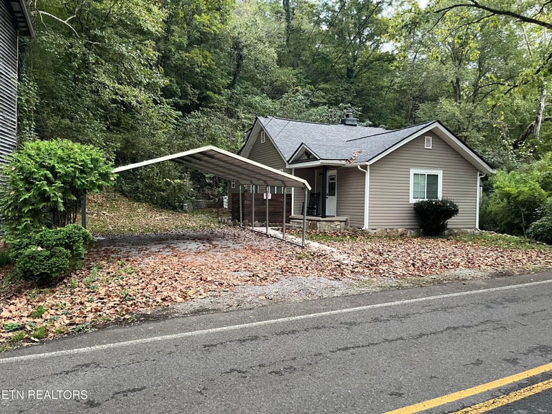8922 Pedigo Road Rd, Powell, TN 37849