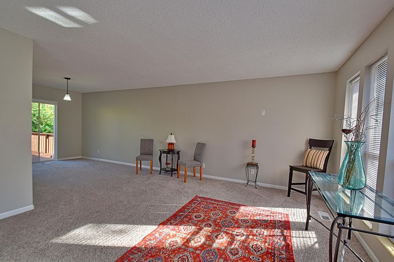 8925 Farne Island Blvd, Knoxville, TN 37923